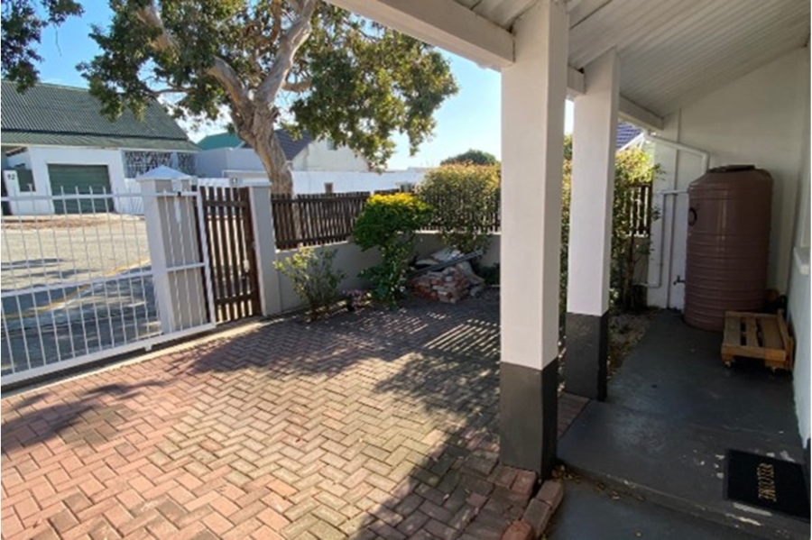2 Bedroom Property for Sale in Richmond Hill Eastern Cape